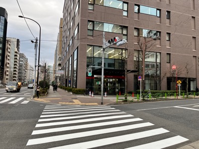 三菱UFJ銀行 新富町支店