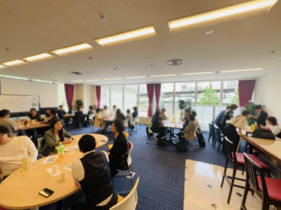 着席形式のビジネス交流会